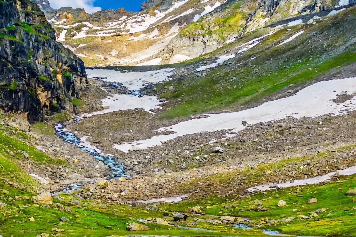 Hampta Pass Trek